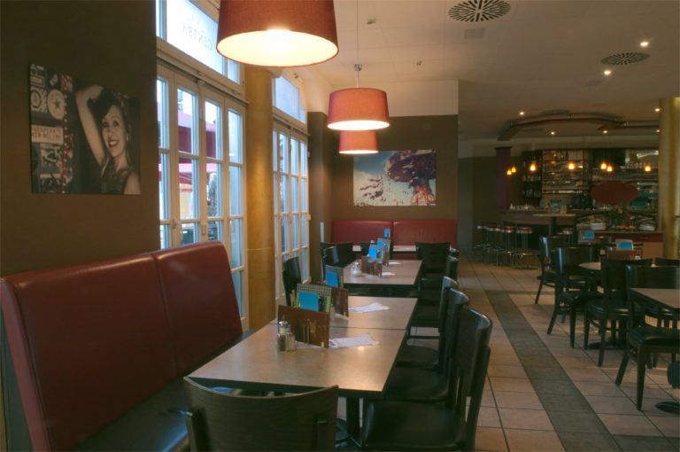 Central Cafe Bistro Bar Peiting.de